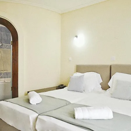 New Times & Near Metro Station Center Apartahotel *